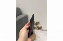 Eladó iPhone 16 128 GB fekete színben