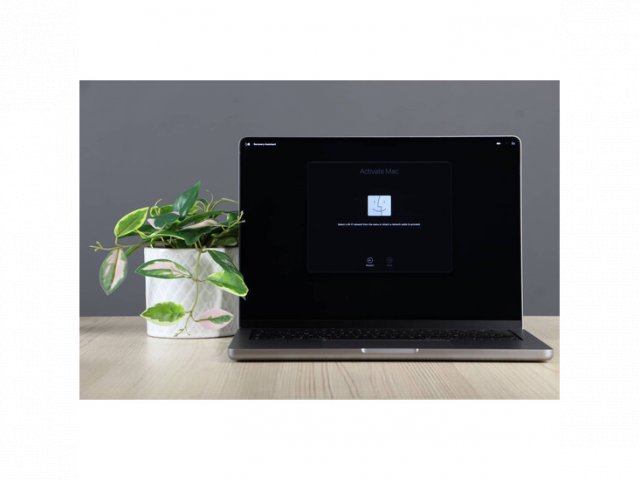 Használt MacBook Pro 14