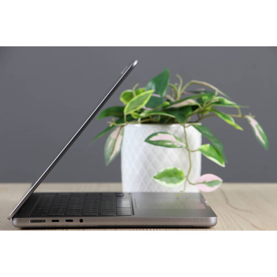 Használt MacBook Pro 14