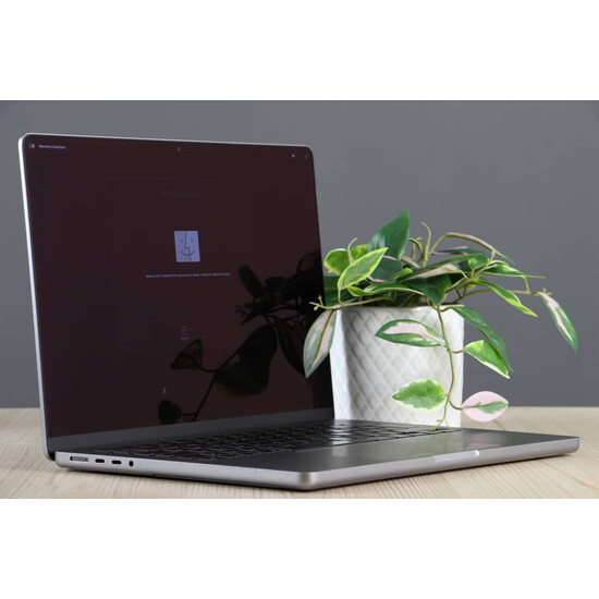 Használt MacBook Pro 14