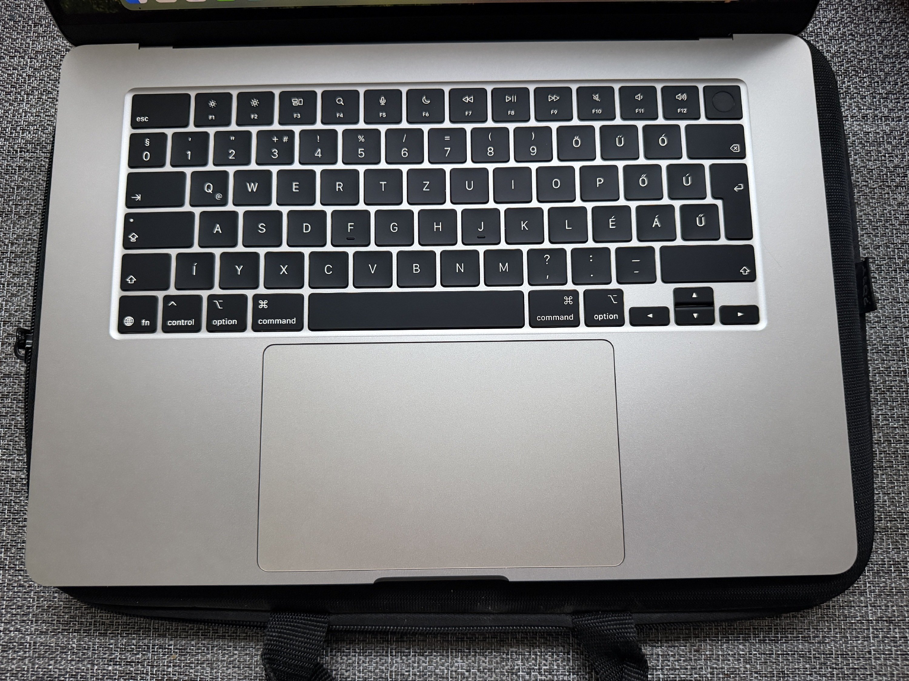  Macbook Air 15 M4 16/256GB apple garancia 