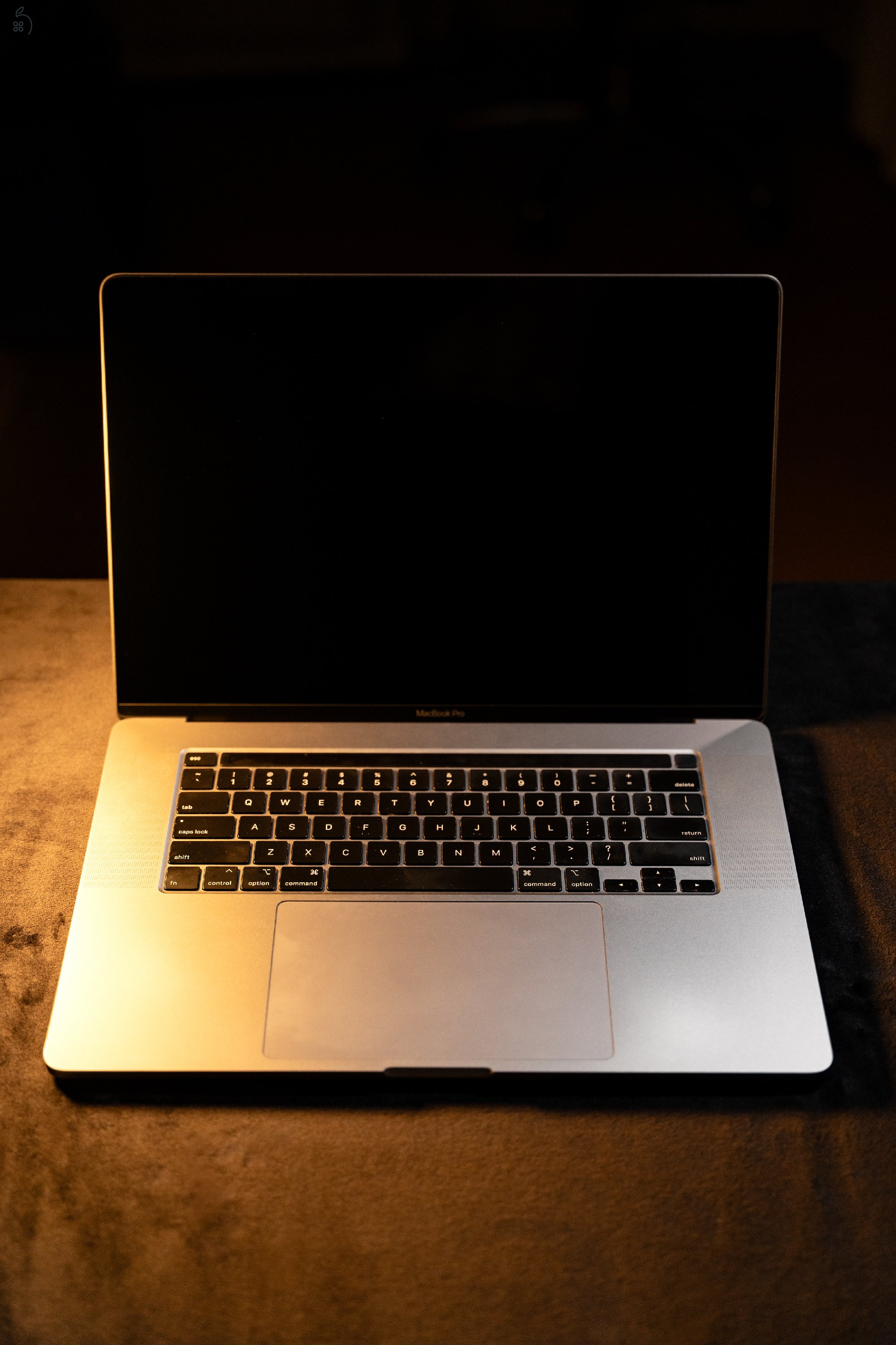 Apple MacBook Pro 16