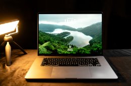 Apple MacBook Pro 16