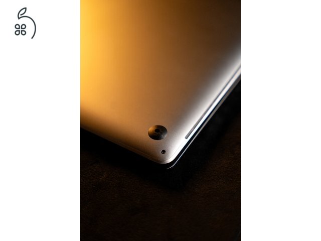 Apple MacBook Pro 16