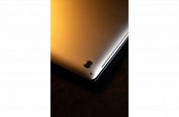 Apple MacBook Pro 16