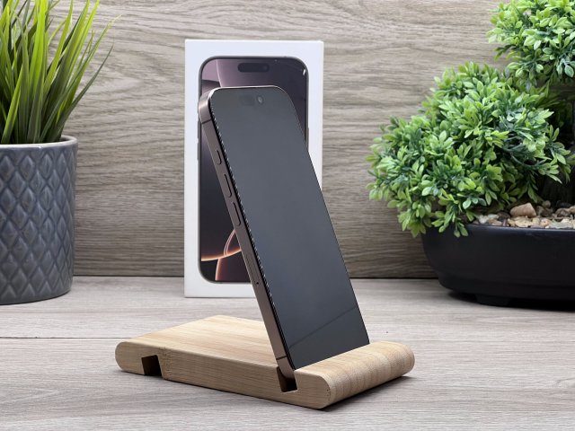 Hibátlan iPhone 16 Pro Desert Titanium 128GB 2 ÉV Garanciával Számlával