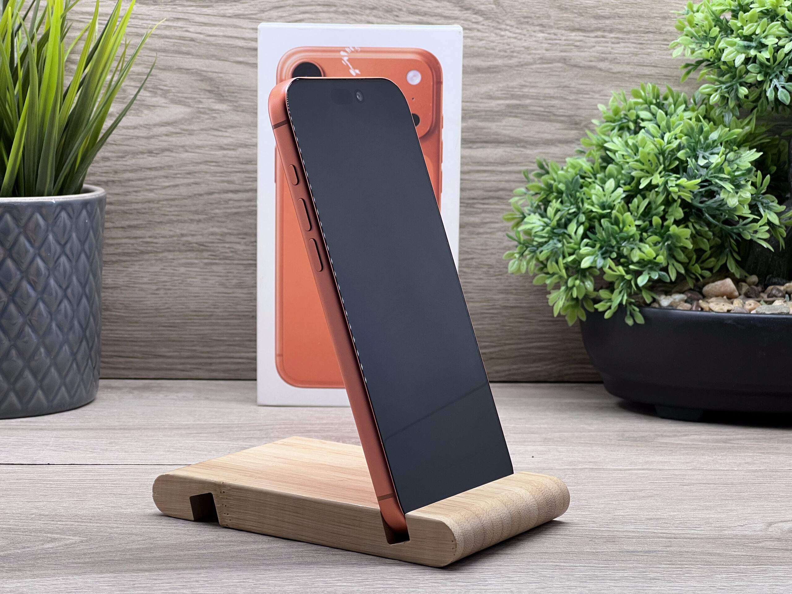 iPhone 17 Pro Max Cosmic Orange 256GB 2 ÉV Garanciával Számlával