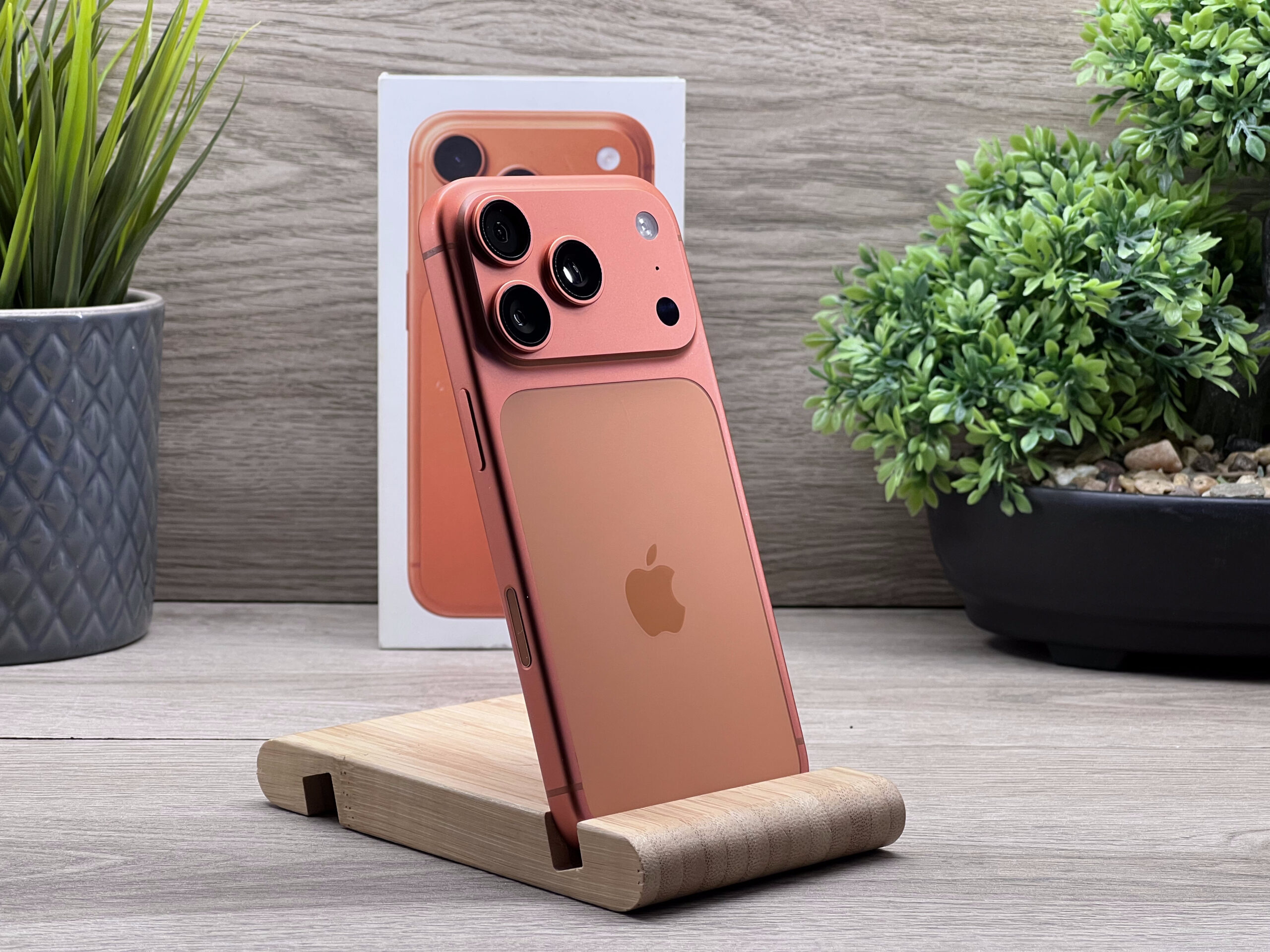 iPhone 17 Pro Cosmic Orange 256GB 2 ÉV Garanciával Számlával