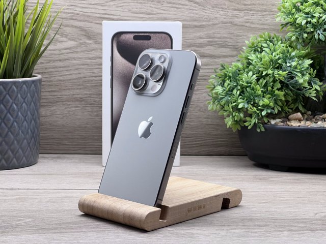 Hibátlan iPhone 15 Pro Natural Titanium 256GB 2 ÉV Garanciával Számlával