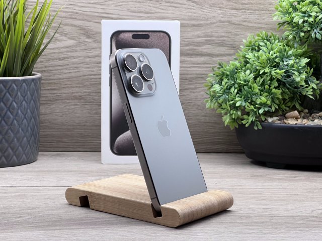 Hibátlan iPhone 15 Pro Natural Titanium 256GB 2 ÉV Garanciával Számlával