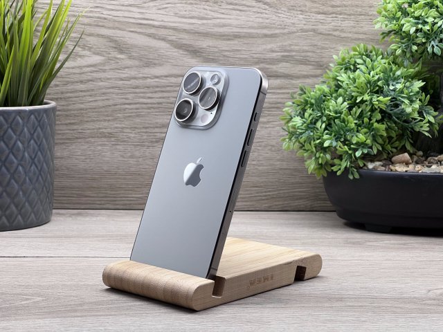 Hibátlan iPhone 15 Pro Natural Titanium 128GB 2 ÉV Garanciával Számlával