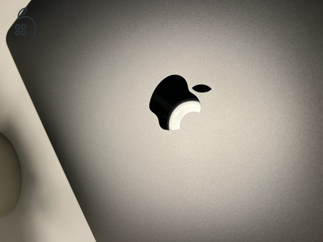 Apple MacBook Air 13” M1 8 GB RAM / 256 GB SSD hibátlan, tesztelt, számlával, dobozában, ingyenes szállítással