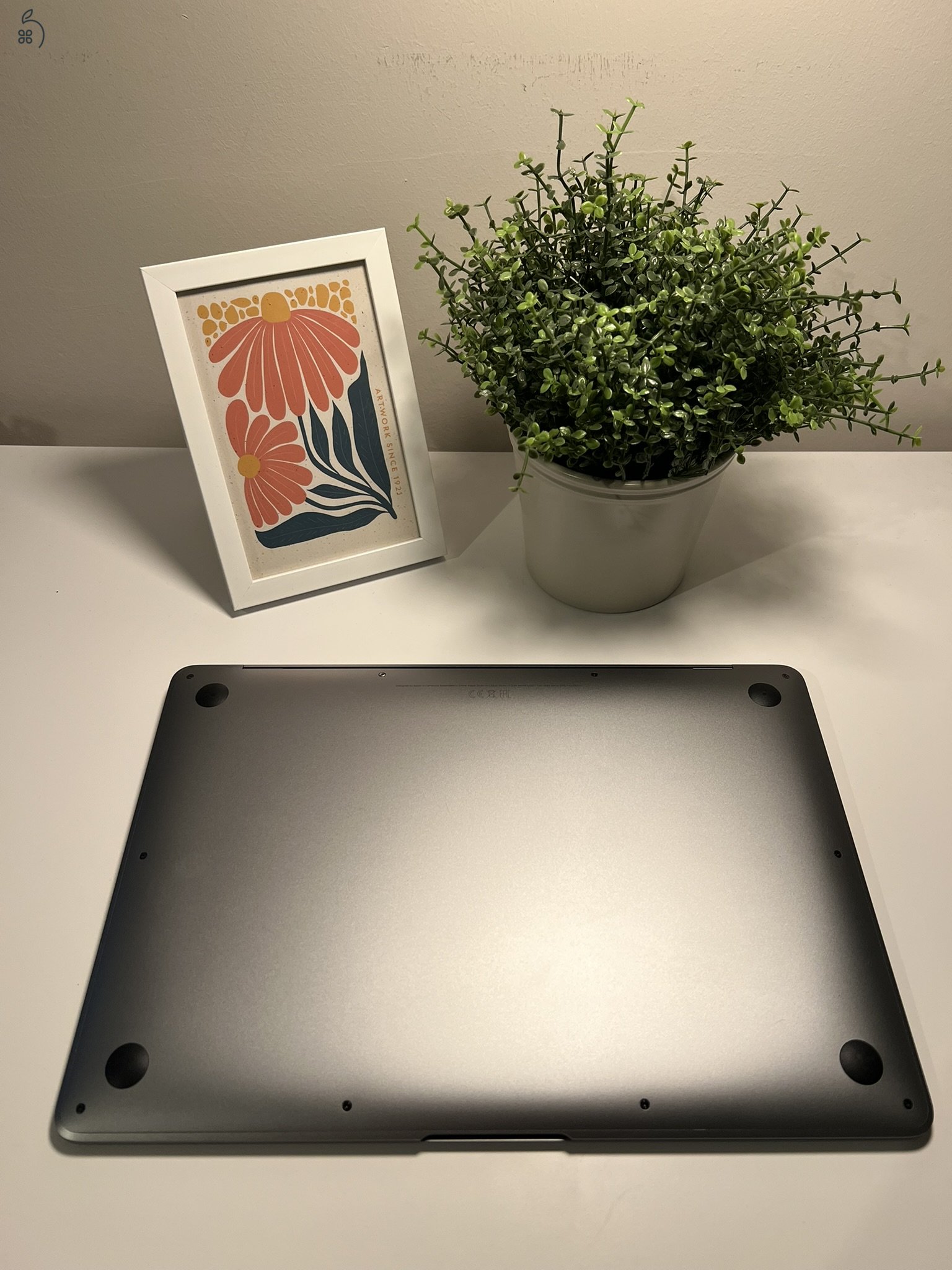 Apple MacBook Air 13” M1 8 GB RAM / 256 GB SSD hibátlan, tesztelt, számlával, dobozában, ingyenes szállítással