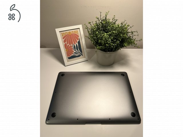 Apple MacBook Air 13” M1 8 GB RAM / 256 GB SSD hibátlan, tesztelt, számlával, dobozában, ingyenes szállítással