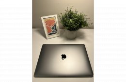 Apple MacBook Air 13” M1 8 GB RAM / 256 GB SSD hibátlan, tesztelt, számlával, dobozában, ingyenes szállítással