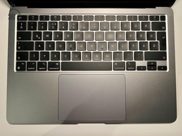 Apple MacBook Air 13” M1 8 GB RAM / 256 GB SSD hibátlan, tesztelt, számlával, dobozában, ingyenes szállítással