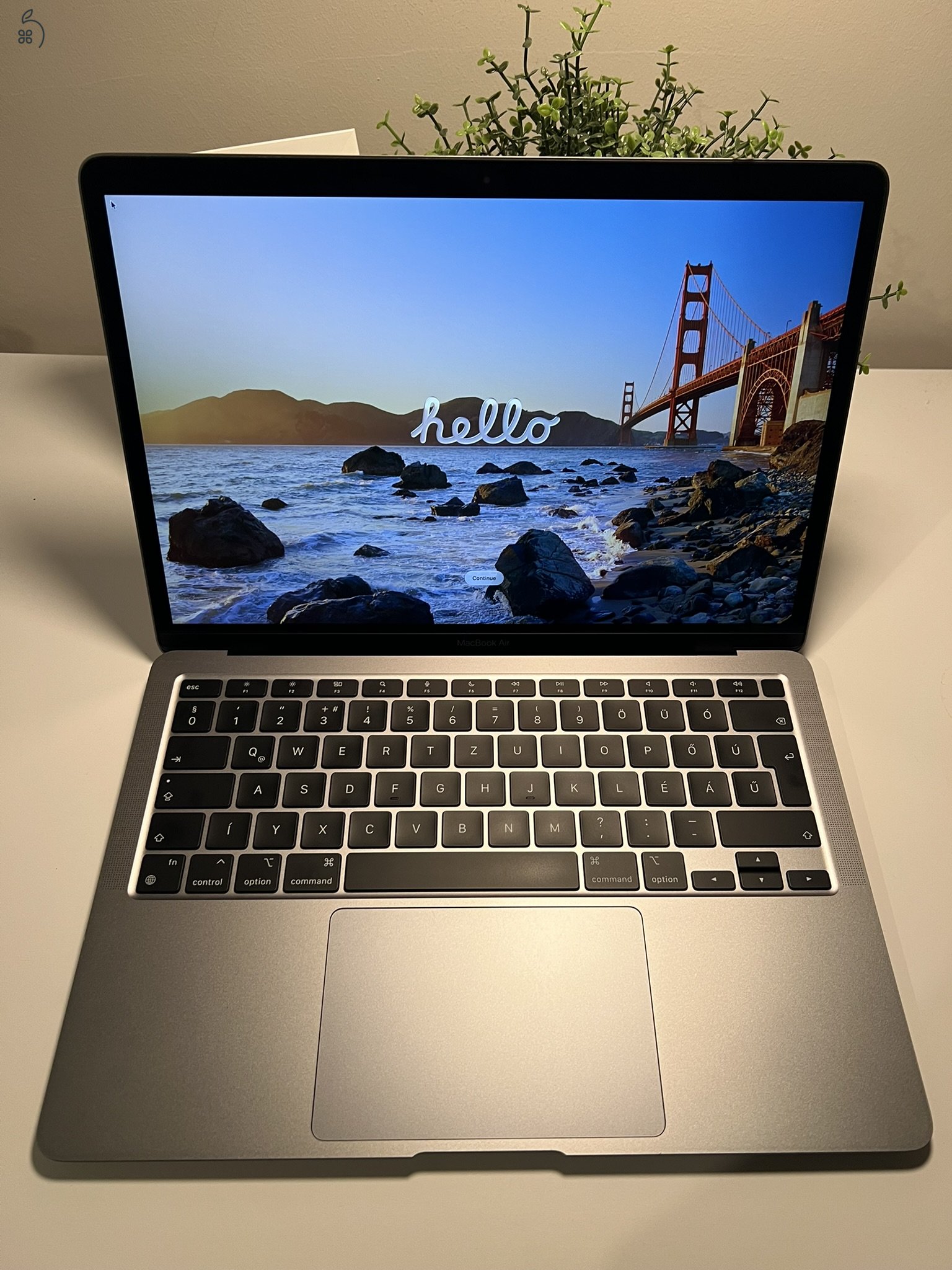 Apple MacBook Air 13” M1 8 GB RAM / 256 GB SSD hibátlan, tesztelt, számlával, dobozában, ingyenes szállítással