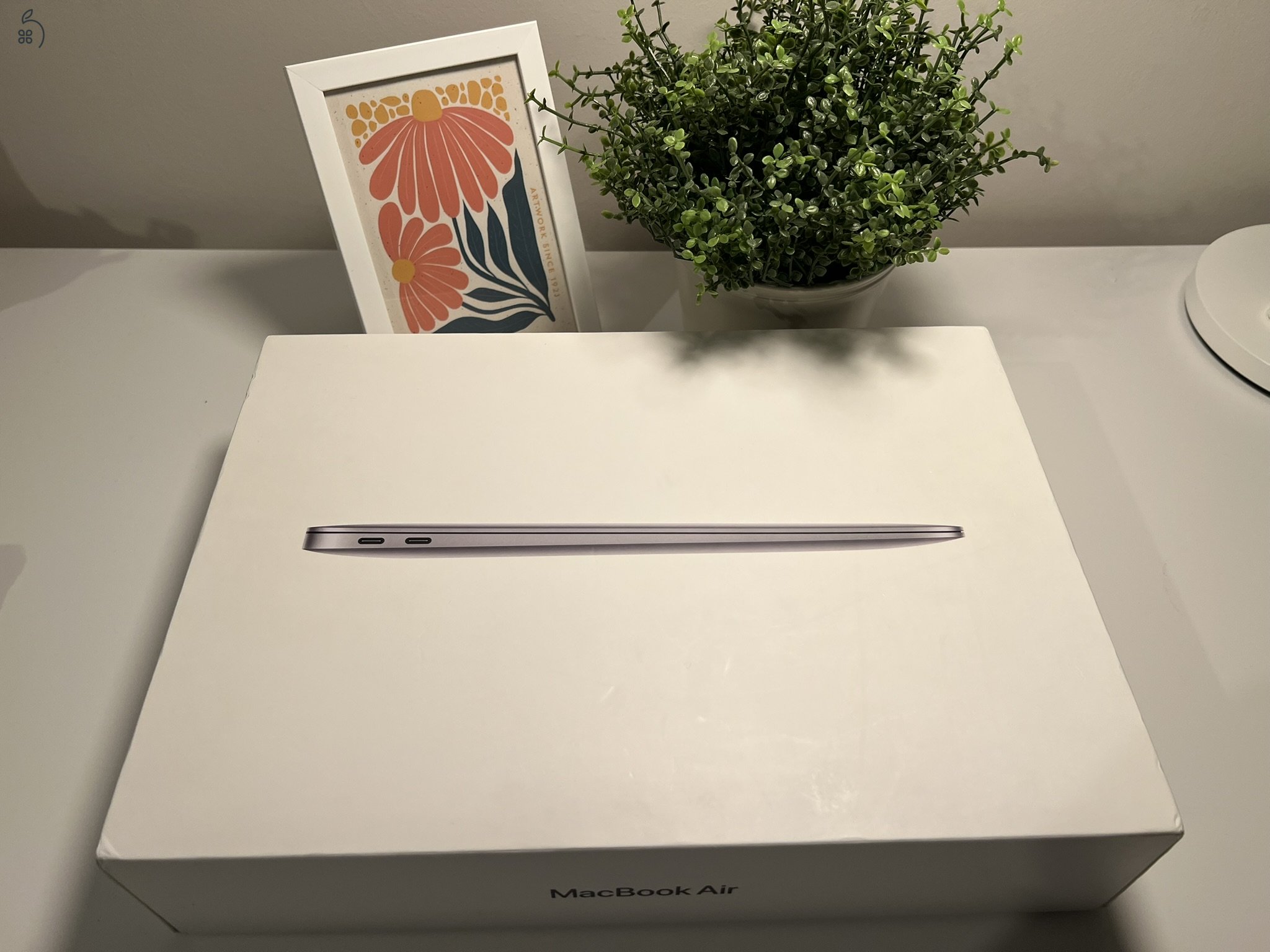 Apple MacBook Air 13” M1 8 GB RAM / 256 GB SSD hibátlan, tesztelt, számlával, dobozában, ingyenes szállítással