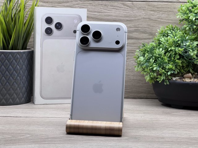 iPhone 17 Pro max Silver 256GB 2 ÉV Garanciával 96%