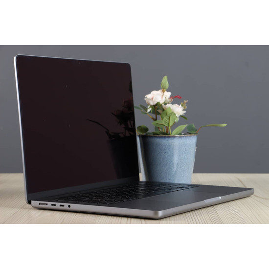 Használt MacBook Pro 14