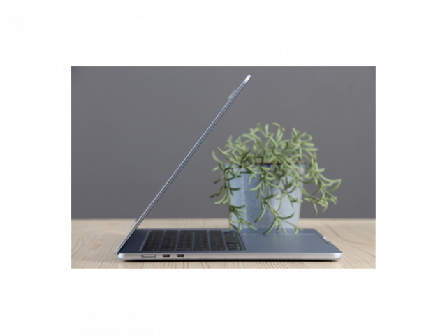 Újszerű MacBook Air 15