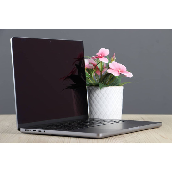Újszerű MacBook Pro 14