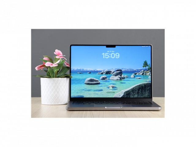 Újszerű MacBook Pro 14