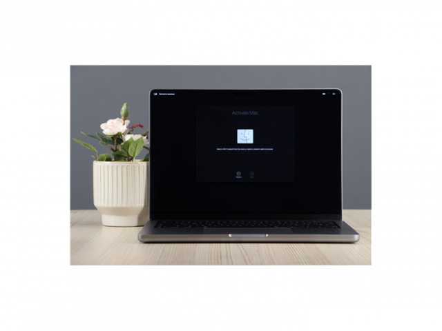 Újszerű MacBook Pro 14