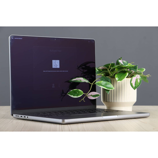 Használt MacBook Pro 14