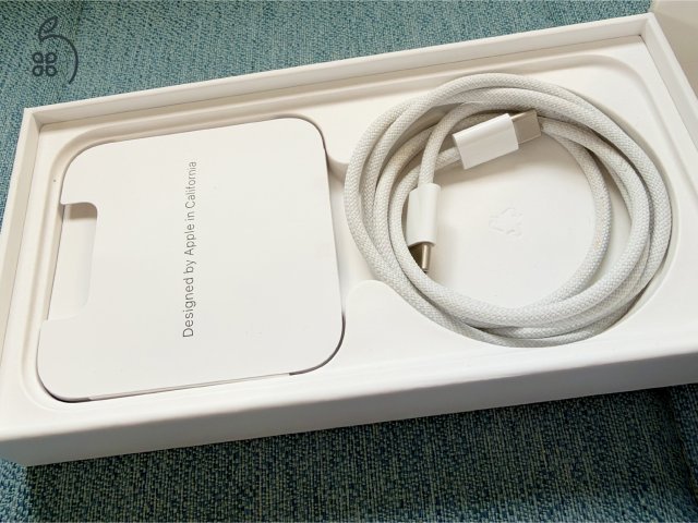 iPhone 15 Pro – 256 GB – fehér titán (white titanium)
