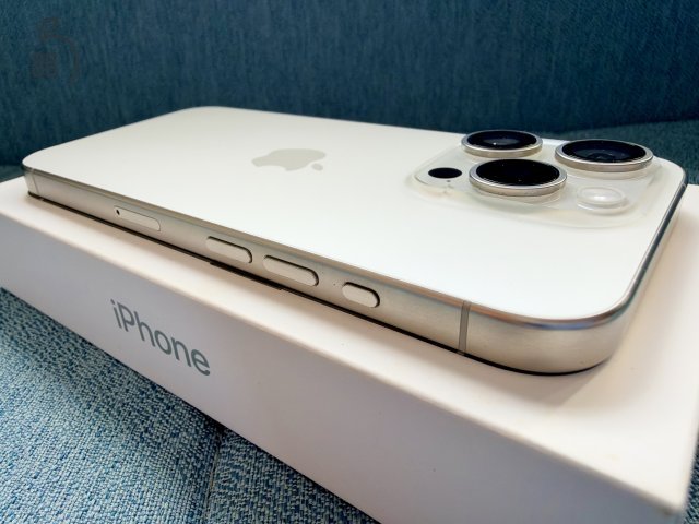 iPhone 15 Pro – 256 GB – fehér titán (white titanium)