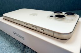 iPhone 15 Pro – 256 GB – fehér titán (white titanium)