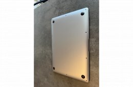 Apple Macbook Air M1
