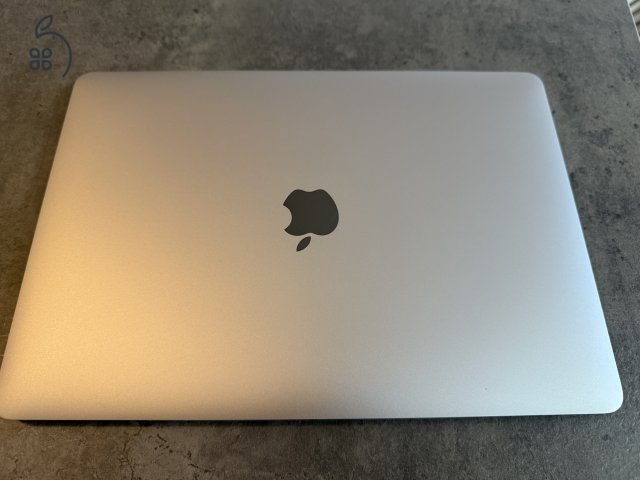 Apple Macbook Air M1
