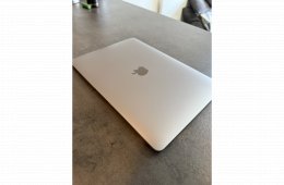 Apple Macbook Air M1