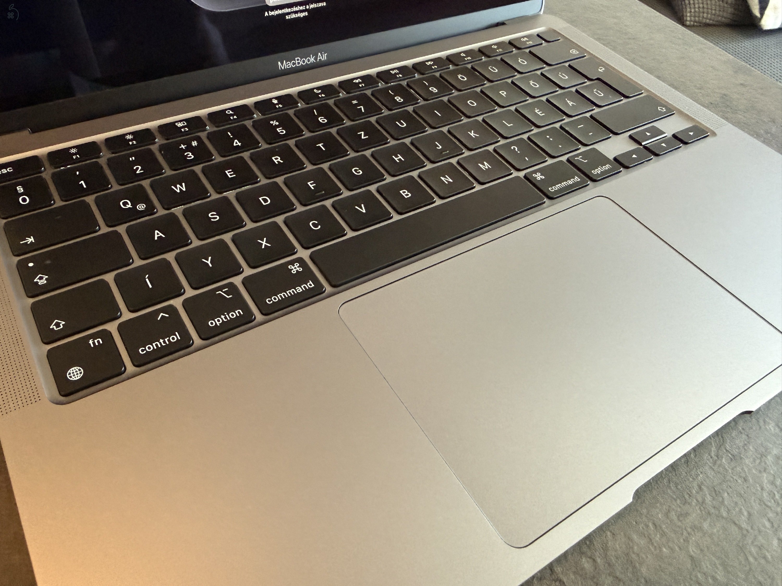 Apple Macbook Air M1