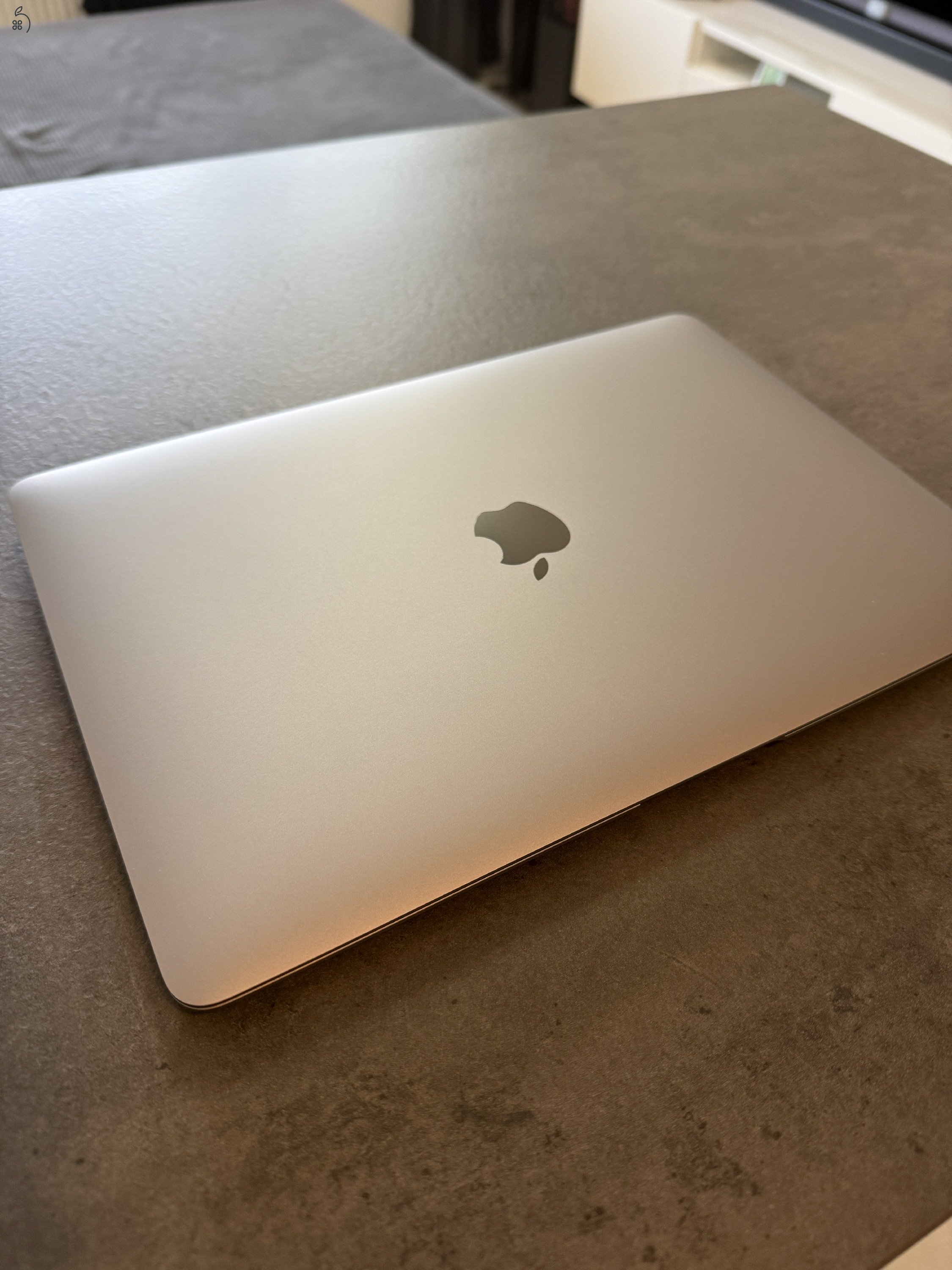 Apple Macbook Air M1