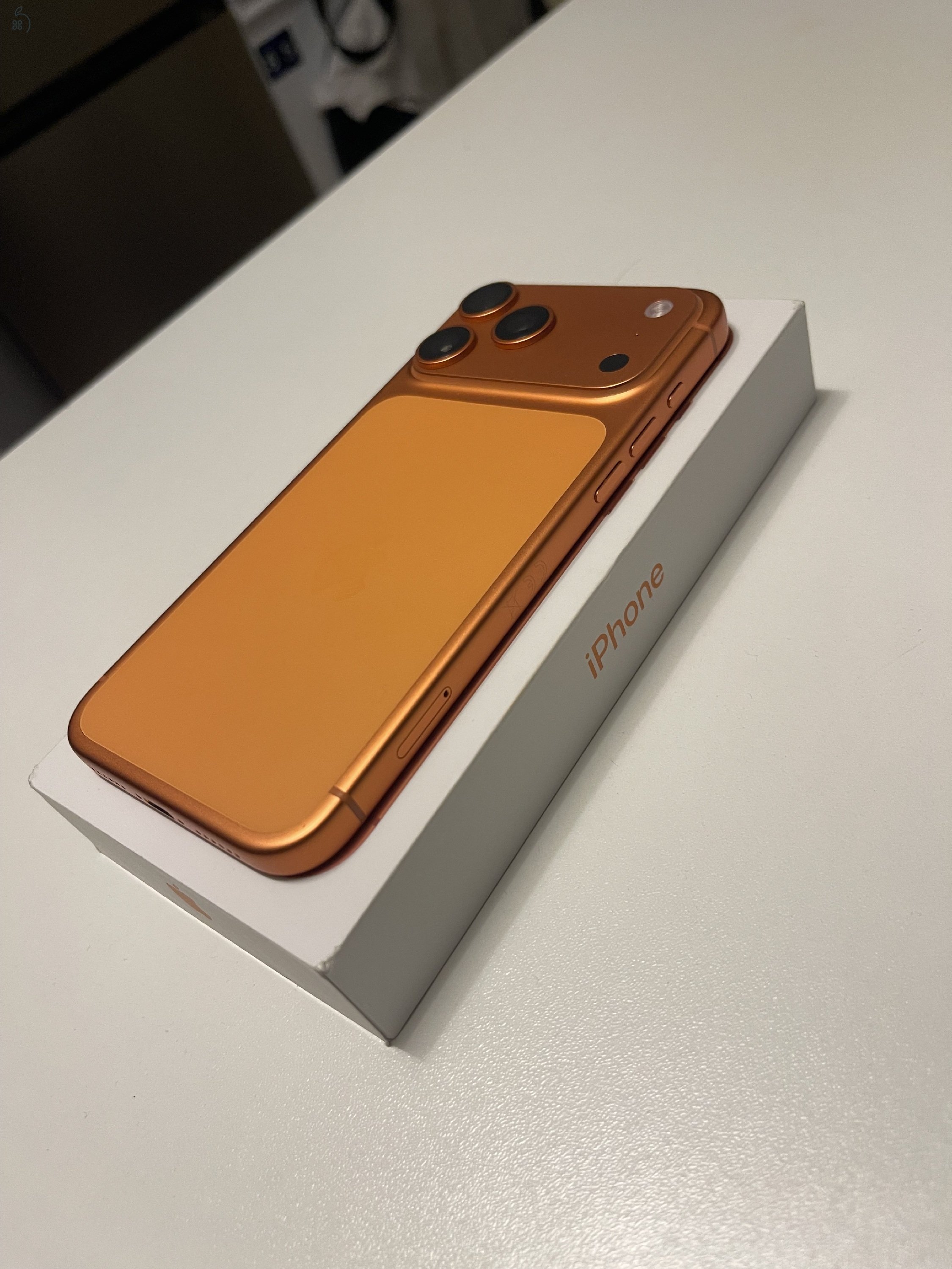 Iphone 17 pro max 256 gb narancs 100% akksi új garancia 