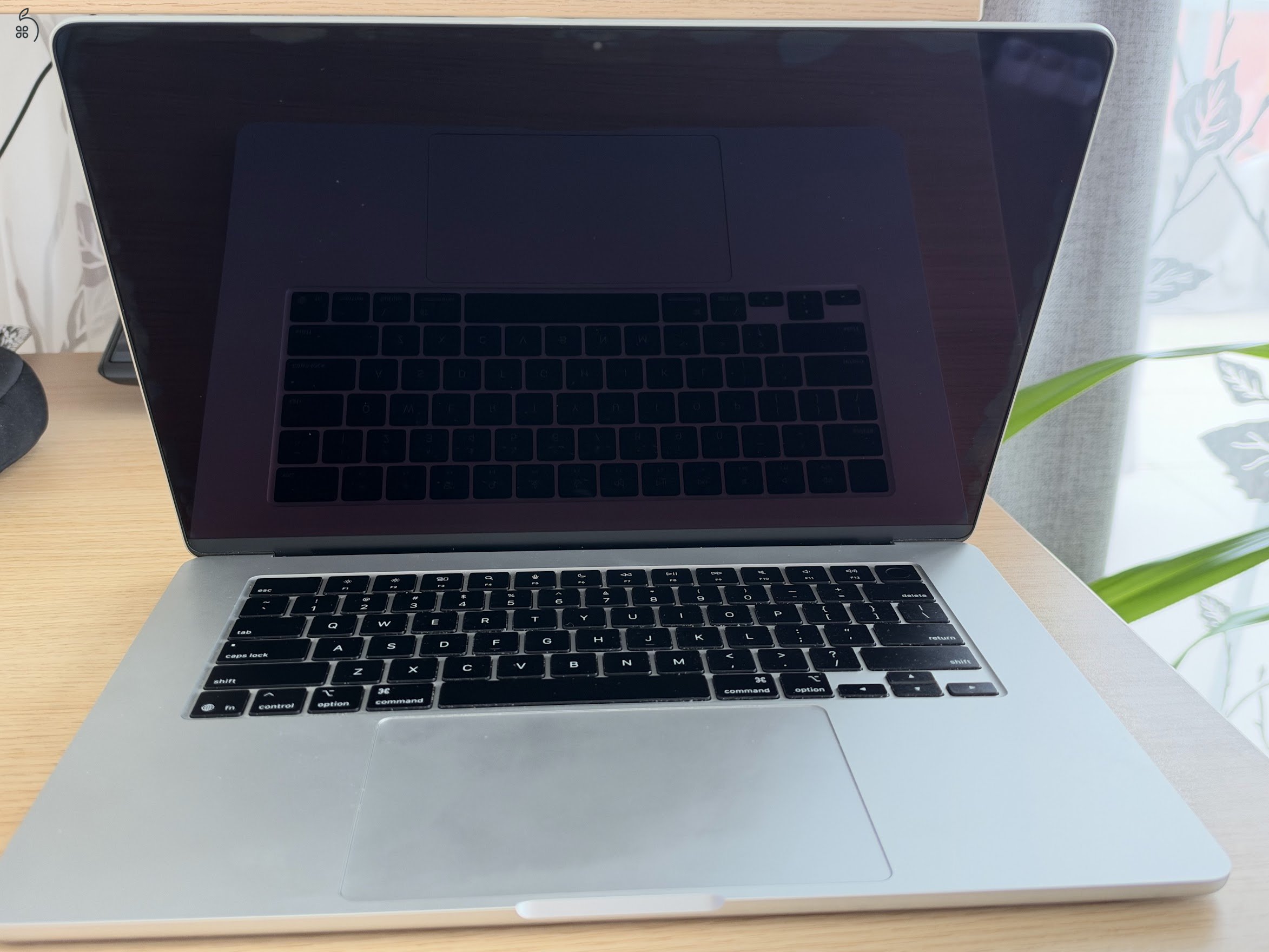MacBook Air Silver 15” 2025 M4 16 GB RAM 256 GB SSD