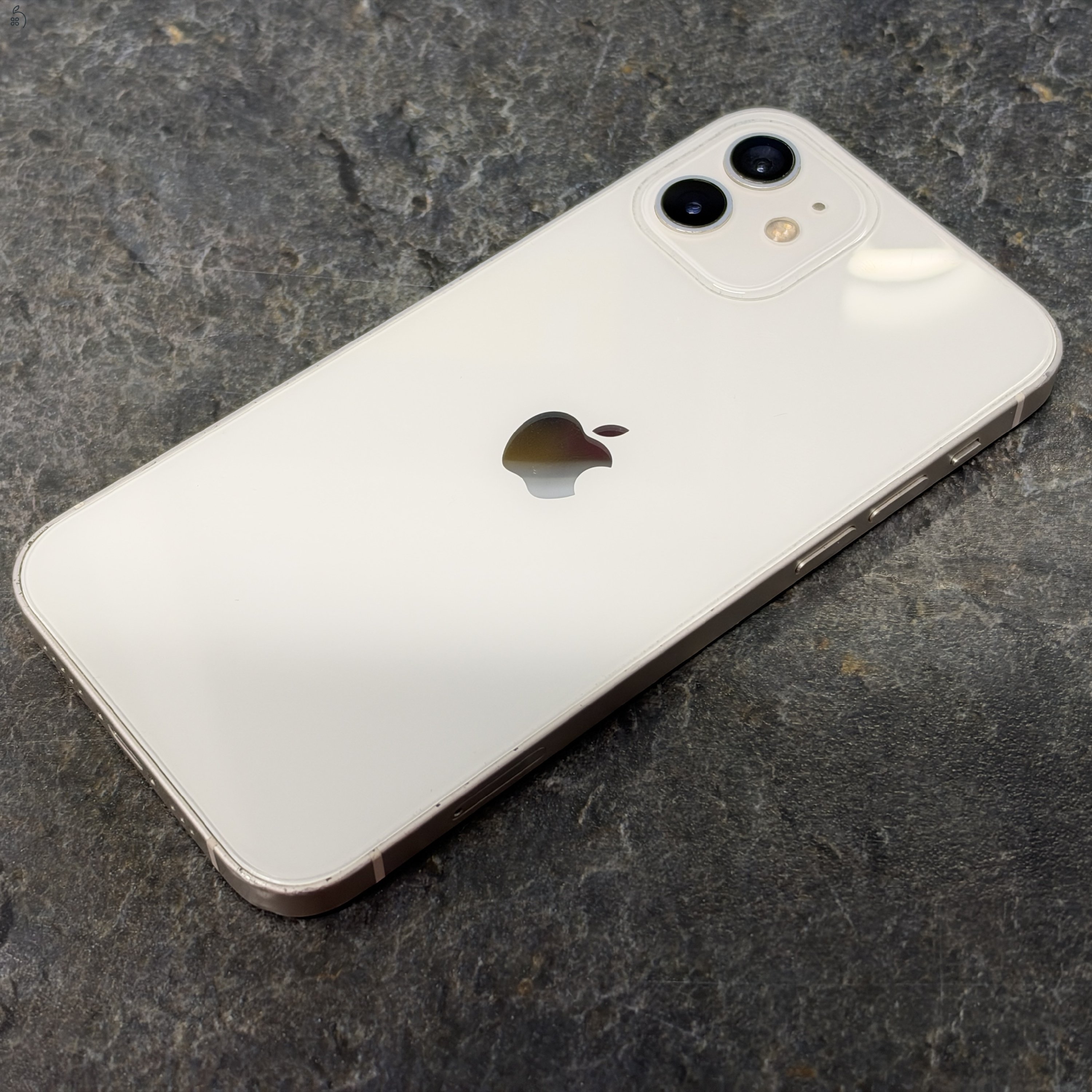 iPhone 12 64GB Fehér