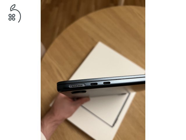 Macbook M2 Air 13.6” 256 GB SSD 8 GB Magyar Bill.