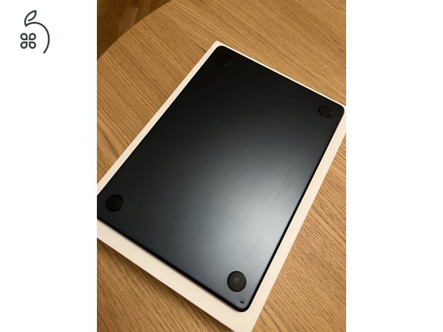 Macbook M2 Air 13.6” 256 GB SSD 8 GB Magyar Bill.