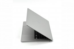 MacBook Air 15″ 2024, M3 8 Core, 16 GB RAM, 10 core GPU, 512 GB SSD, Silver 27% Áfa, 0650AB
