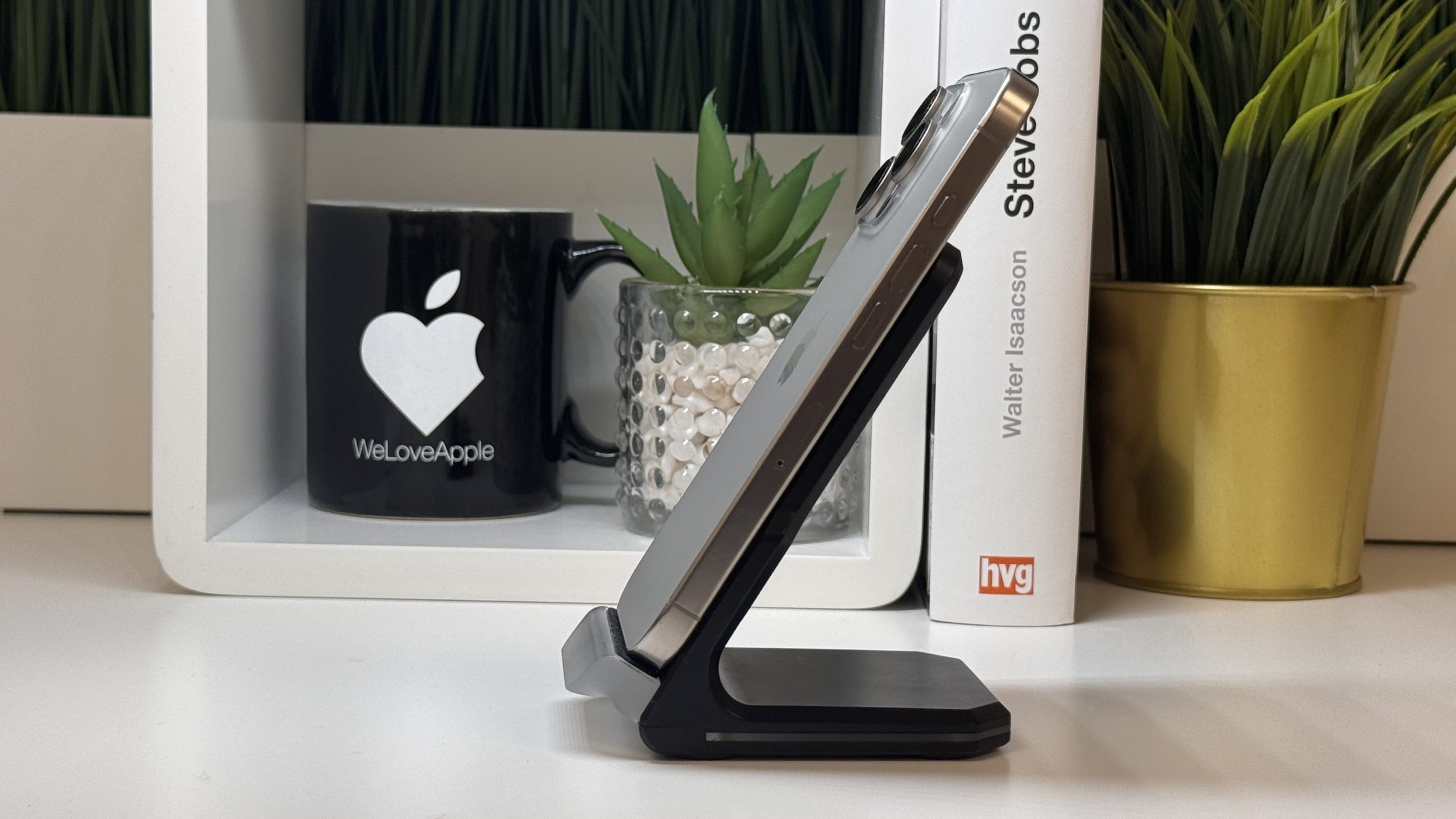 iPhone 16 Pro, 256GB, Natúr Titán, Számla, 2 Év Garancia