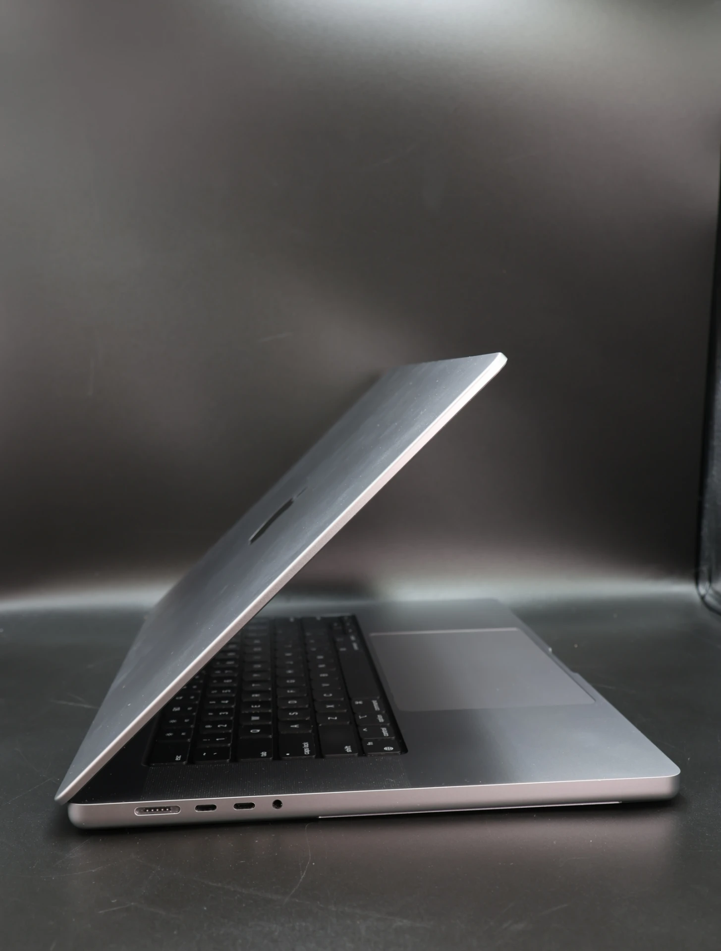 Apple MacBook Pro 16″ 2023 M2 Max 1TB Space Gray 87% akku - 12 HÓ GARANCIA