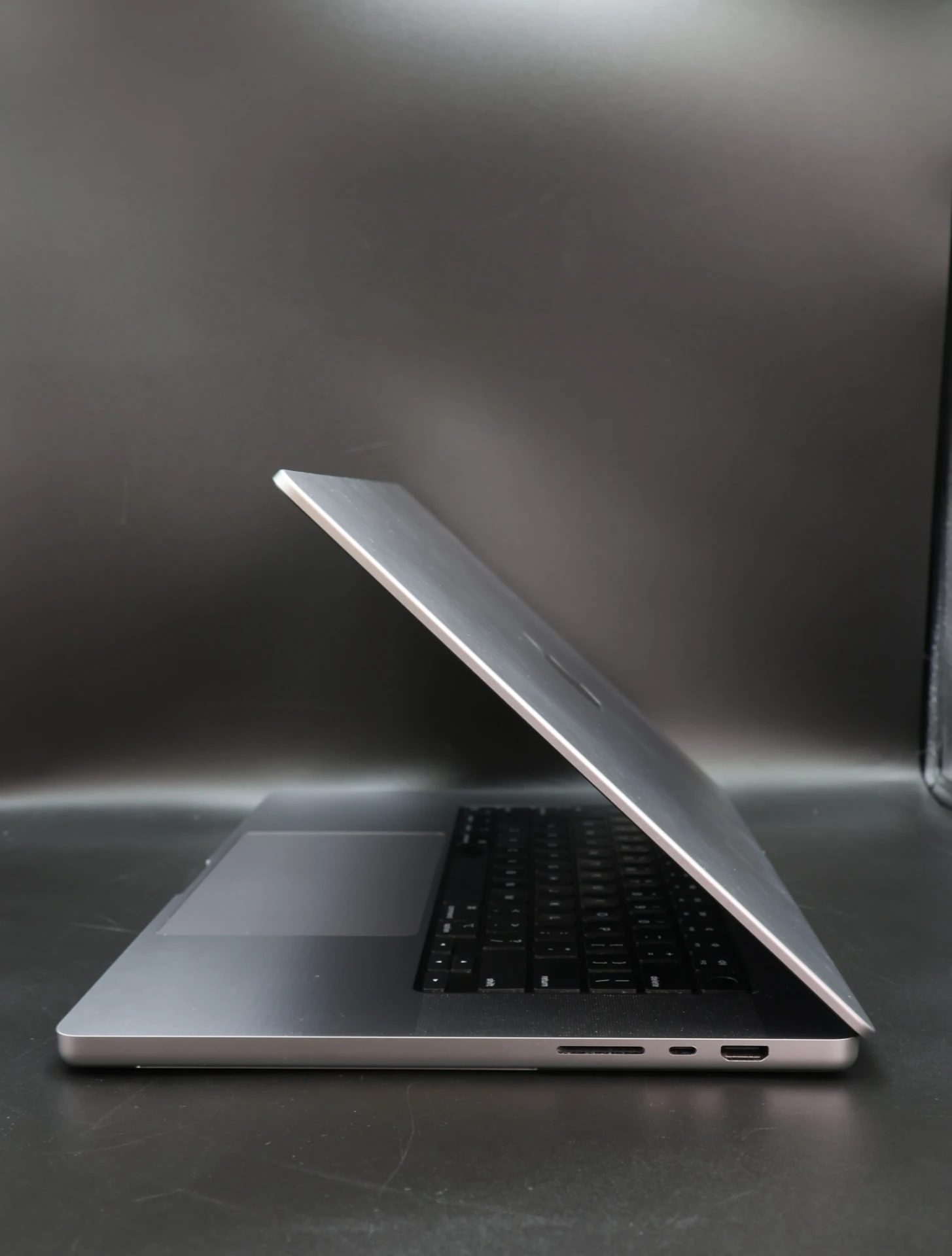Apple MacBook Pro 16″ 2023 M2 Max 1TB Space Gray 87% akku - 12 HÓ GARANCIA