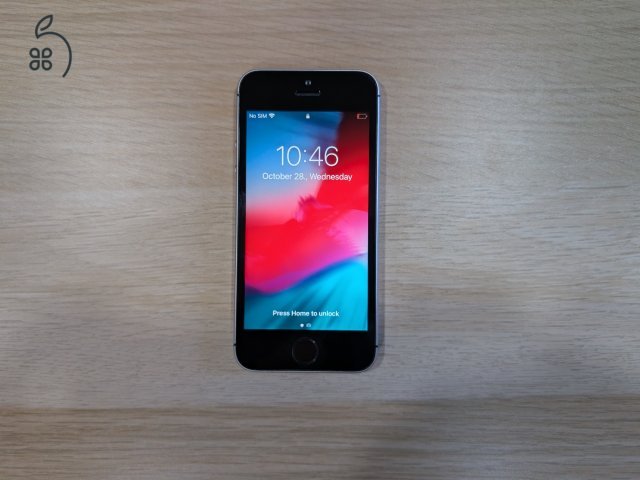 Apple iPhone SE 1. gen (2016) – 32 GB – Space Gray (Asztroszürke)
