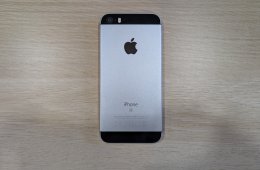 Apple iPhone SE 1. gen (2016) – 32 GB – Space Gray (Asztroszürke)