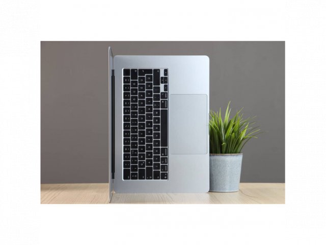 Újszerű MacBook Air 15