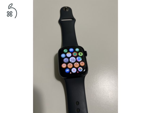 Apple watch series 8